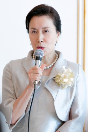 映画『お終活　熟春！人生、百年時代の過ごし方』製作発表記者会見に登場した高畑淳子