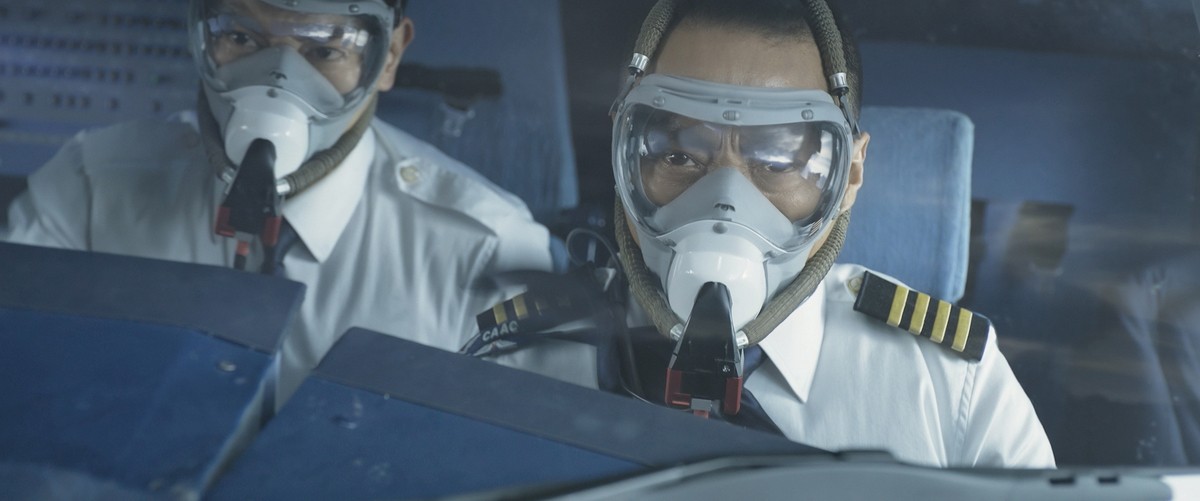 映画『フライト・キャプテン 高度1万メートル、奇跡の実話』場面写真
