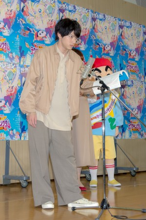 『映画クレヨンしんちゃん 激突！ラクガキングダムとほぼ四人の勇者』公開アフレコイベントに登場した山田裕貴