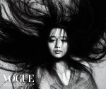 「VOGUE JAPAN」2020年5月号より