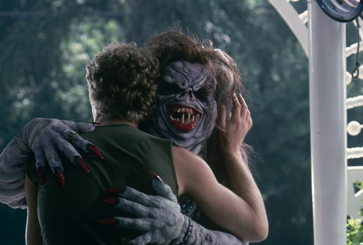 ホラー・マニアックス第12期『殺人魚フライングキラー』『ドッグ・ソルジャー』『フェノミナ』など8作品