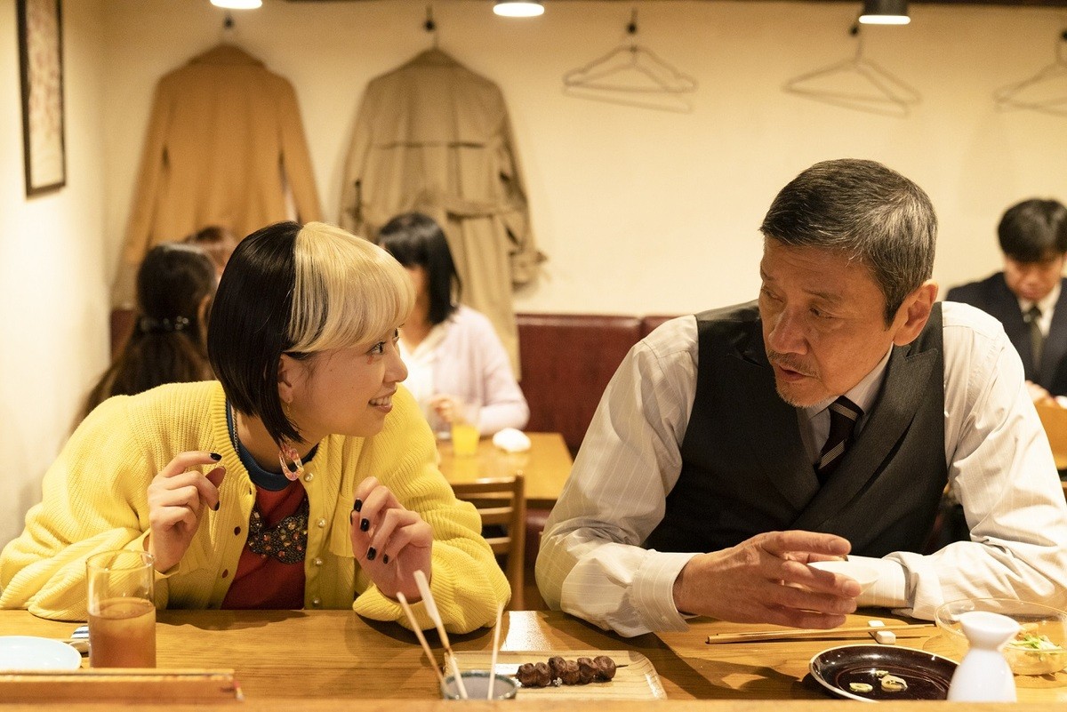 森川葵、奇抜ファッションの“変態”女子に!?『B面女子』放送　ゲストに奥田瑛二＆松本まりか