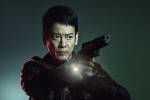 【写真】拳銃を構え… 唐沢寿明、『24』日本版ジャック・バウアーに