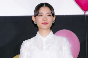 映画『サイダーのように言葉が湧き上がる』 完成披露報告会に登場した杉咲花