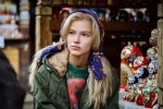 映画『ANNA／アナ』アナの七変化が垣間見れる場面写真