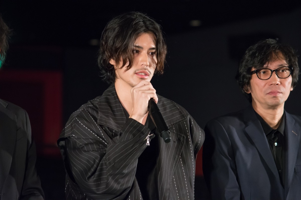 山崎賢人、無観客の劇場に複雑な心境明かす「お客さんのいない劇場は本当に寂しい」