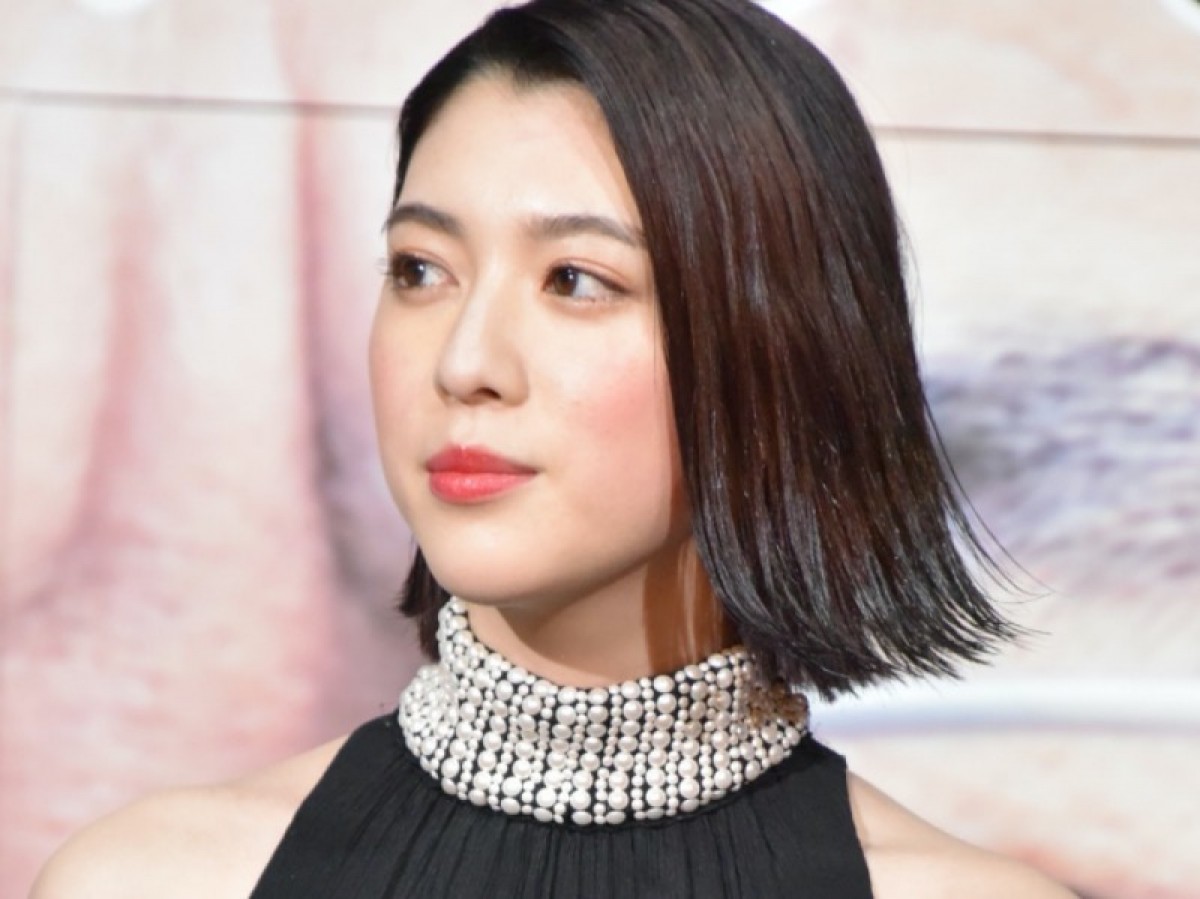 三吉彩花、“美尻”のレオタード姿を披露