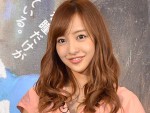 板野友美
