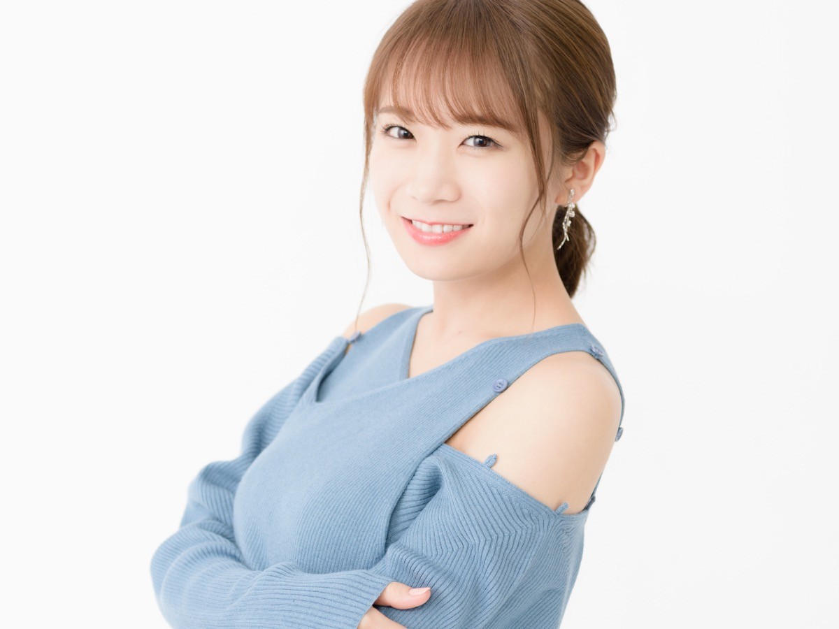 乃木坂46・秋元真夏、初のランジェリー撮影に「もう1枚着なくて大丈夫？」とソワソワ