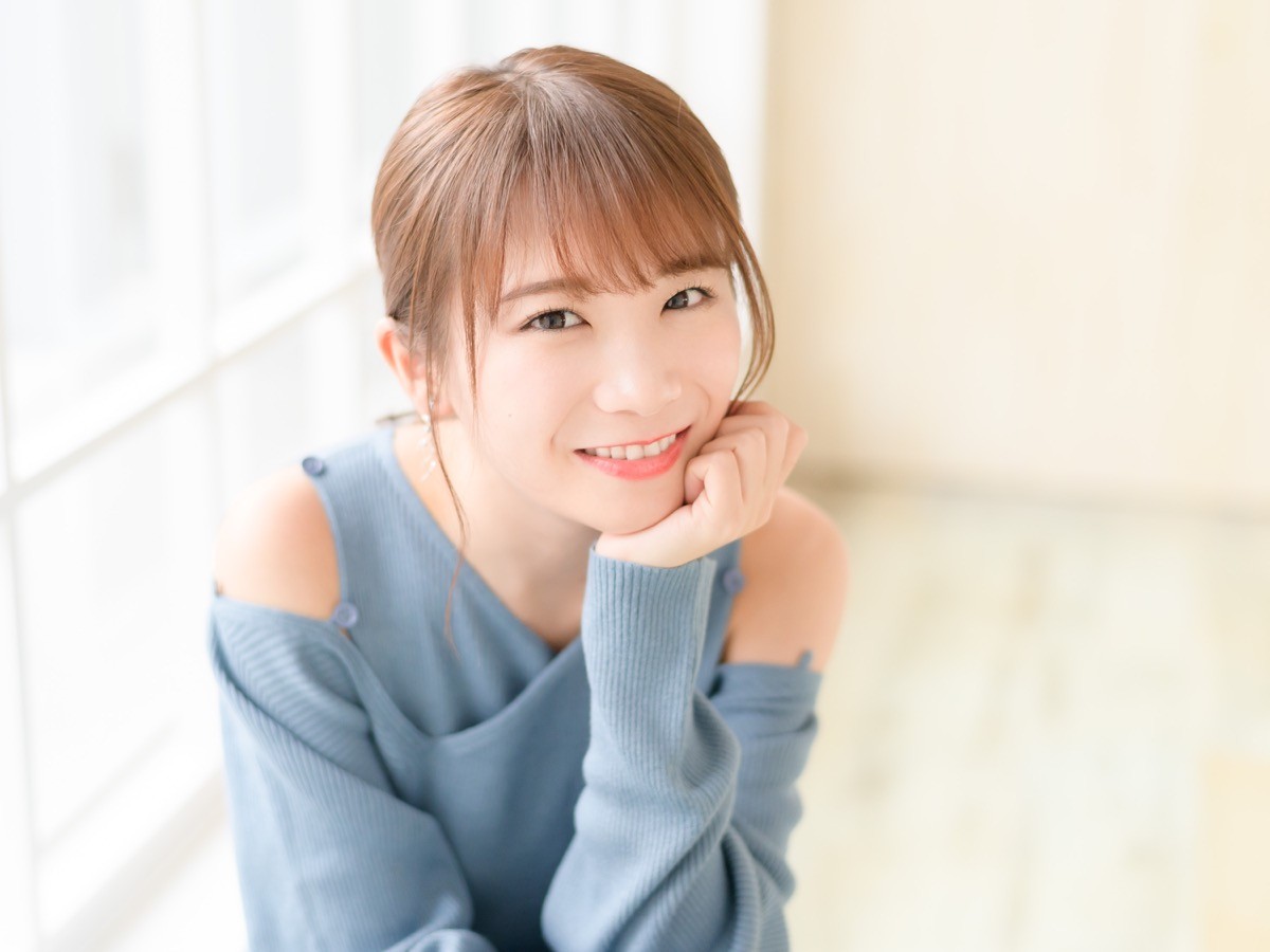 乃木坂46・秋元真夏、小学生時代から「“ぶりっ子”とイジられて」 愛されキャラのコミュニケーション術