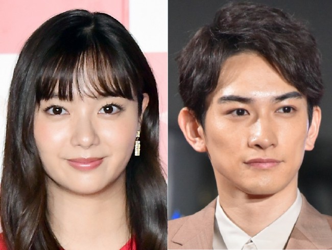 （左から）新川優愛、町田啓太