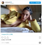 トップレスにお気に入りジャケット　※「ベラ・ハディッド」インスタグラム