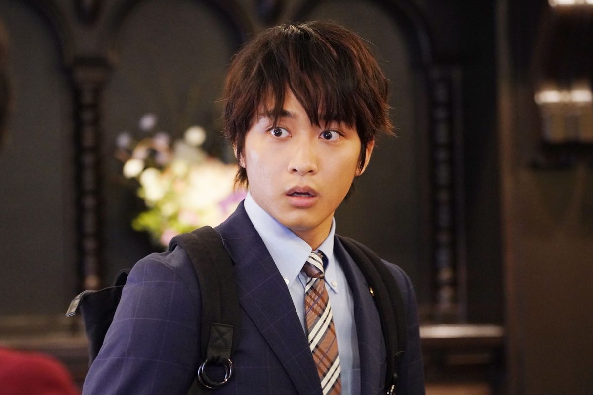 今夜スタート『美食探偵 明智五郎』中村倫也が“超変わり者探偵”に　浮気調査を依頼されるも…