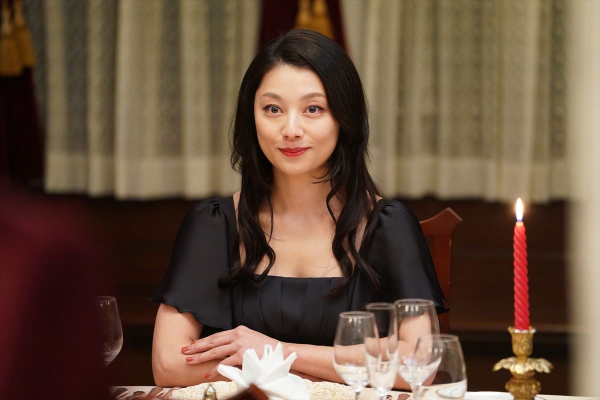 今夜スタート『美食探偵 明智五郎』中村倫也が“超変わり者探偵”に　浮気調査を依頼されるも…