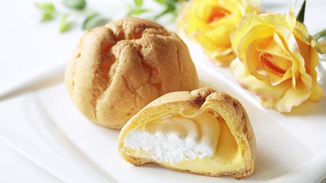 「ローソンストア100」ツインシュー発売！　毎日食べたくなる王道シュークリーム