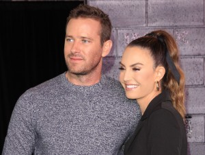 アーミー・ハマー＆エリザベス・チェンバーズ夫妻