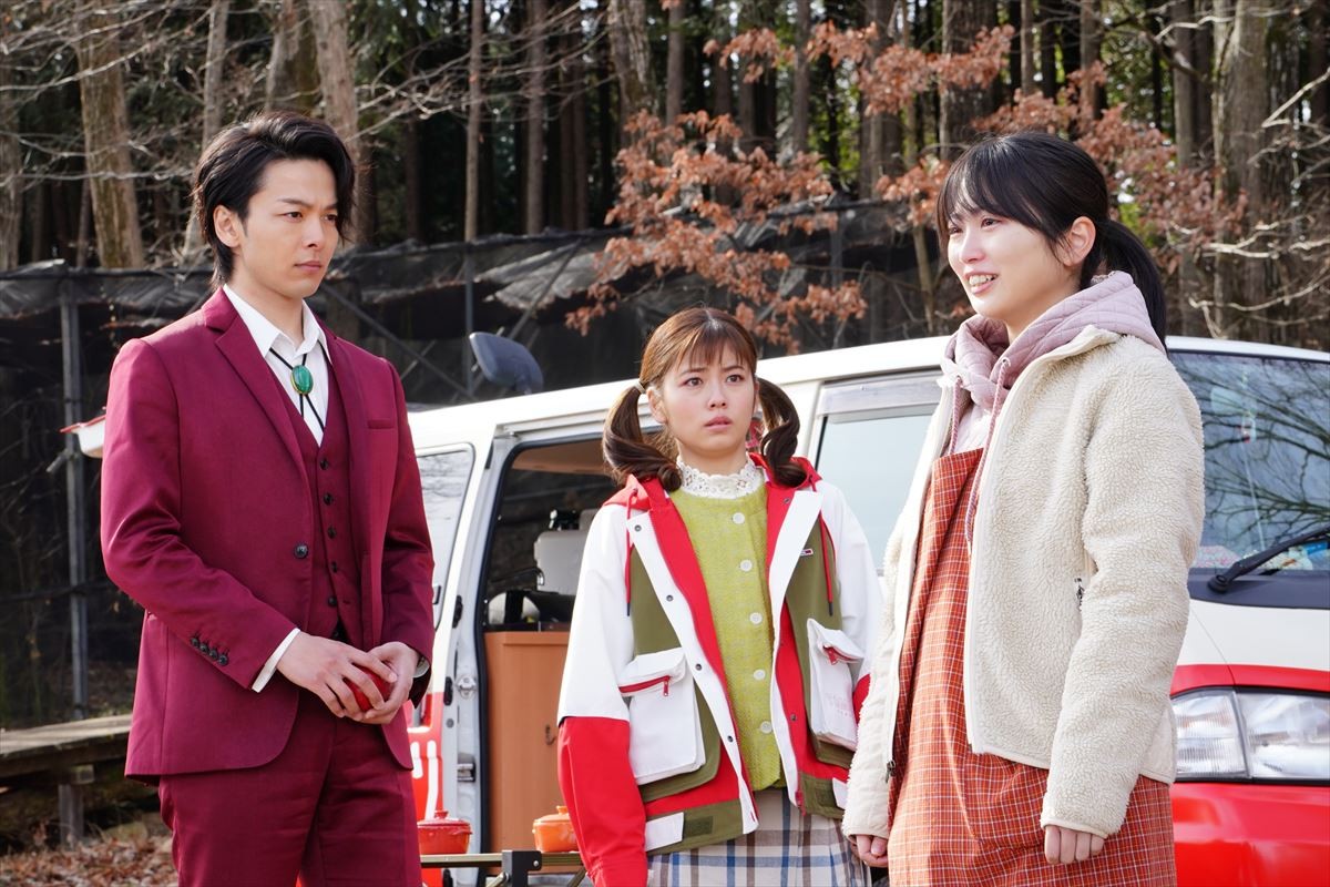 『美食探偵 明智五郎』 中村倫也×小池栄子、見つめ合う2人にネット興奮「ドキドキした」