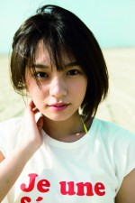 【写真】元ラストアイドルのエース・長月翠、谷間あらわな水着姿＆黒のランジェリーカット公開