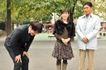 追悼放送される『ぴったんこカン・カンスペシャル』での（左から）安住紳一郎、岡江久美子さん、薬丸裕英