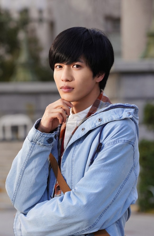 吉川晃司 白髪の名探偵役で地上波連ドラ初主演 志尊淳とバディ結成 年5月14日 写真 クランクイン 吉川晃司 白髪の名探偵役で地上波連ドラ初主演 志尊淳とバディ結成 年5月14日 写真 クランクイン
