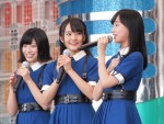 TIF2017に出演した時のけやき坂46（左から）東村芽依、高瀬愛奈、影山優佳