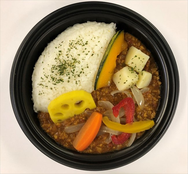 ファミマ、大豆ミートのカレーを発売！　東京＆神奈川限定で