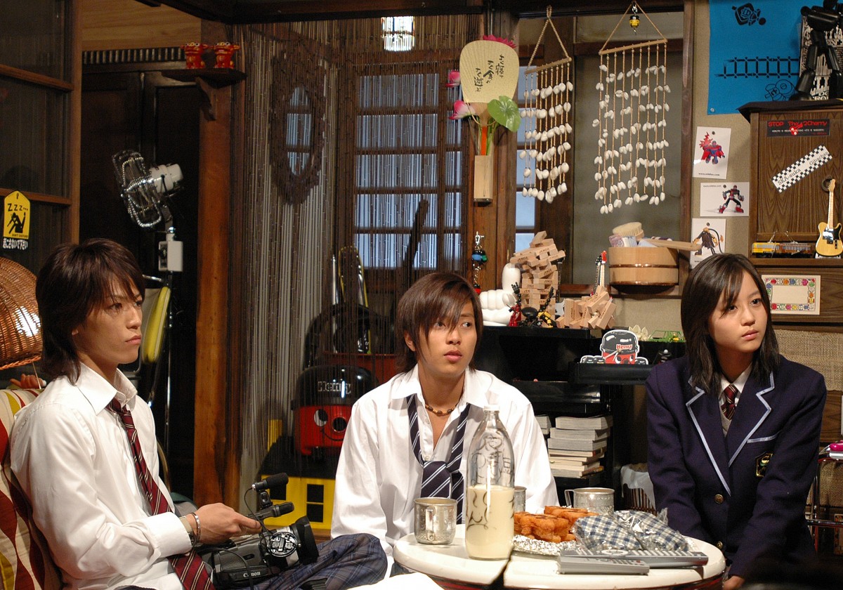 ドラマ『野ブタ。をプロデュース』場面写真（左から）亀梨和也、山下智久、堀北真希