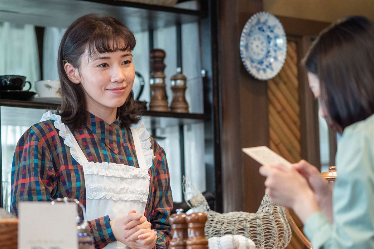 仲里依紗、ゼブラクイーン＆実写“時かけ”から10年…親しみやすさとクセ役の絶妙なバランス