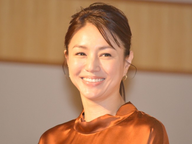 井川遥 美しい着物姿 44歳の誕生日を報告 年6月29日 エンタメ ニュース クランクイン
