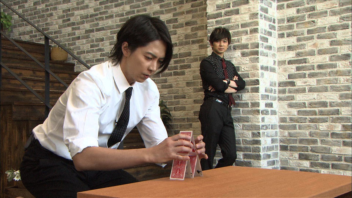 『嵐にしやがれ』の「This is MJ」に登場する(左から)山下智久とMJこと松本潤