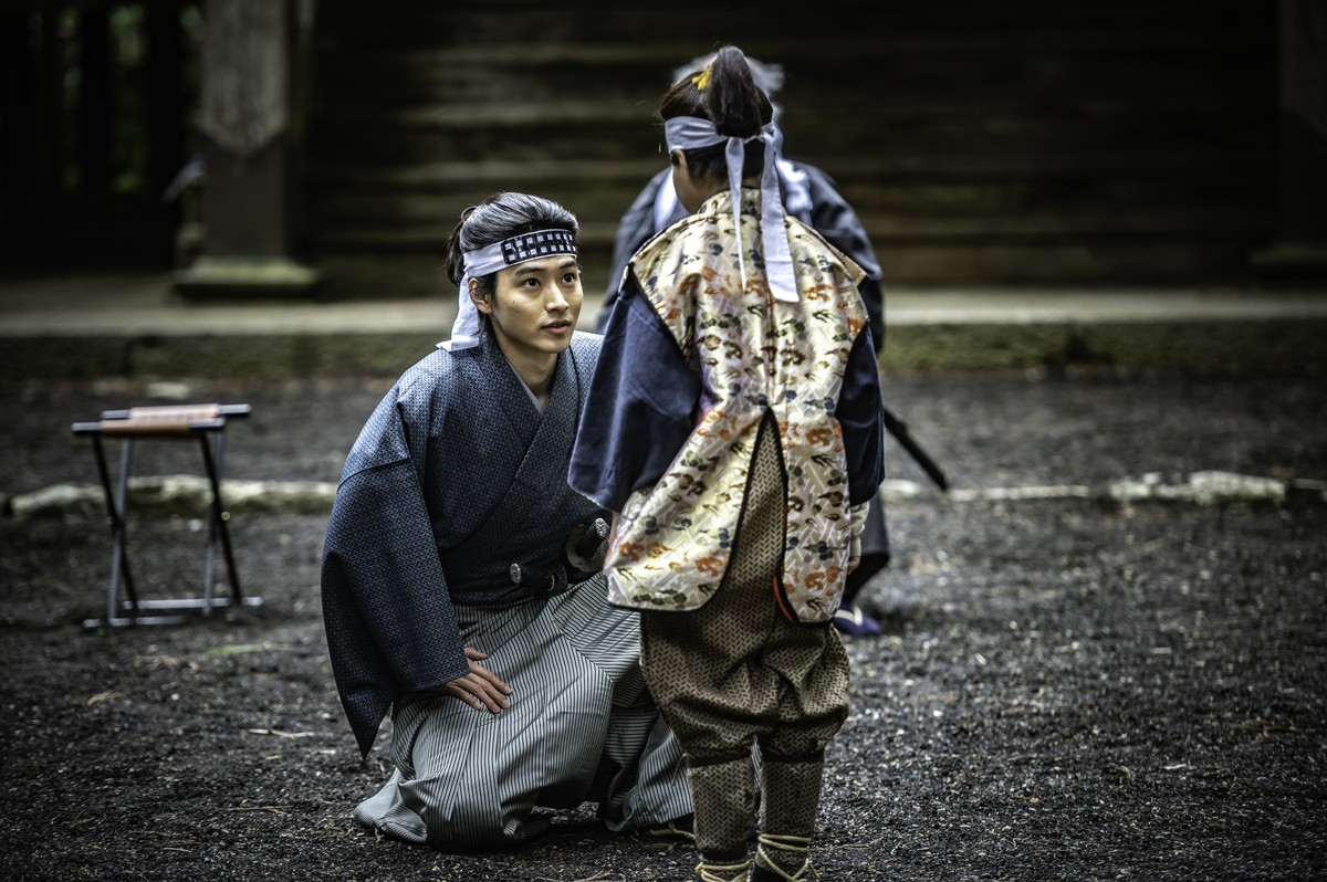 山崎賢人、初の侍役で武士道を熱演！ 坂口拓主演『狂武蔵』に参戦