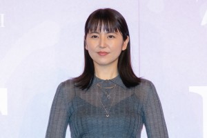 映画『MOTHER マザー』完成披露舞台あいさつに登場した長澤まさみ
