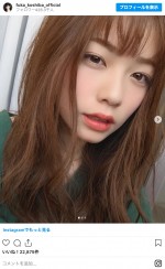 「ちょっと凹んだけど、メイクは割といい感じにできた」 ※「小芝風花」インスタグラム