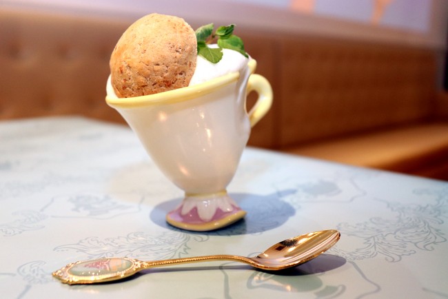 満席続きの大人気 ファン心をくすぐる 美女と野獣 特別カフェが素晴らしい 年6月21日 写真 特集 レポート クランクイン トレンド