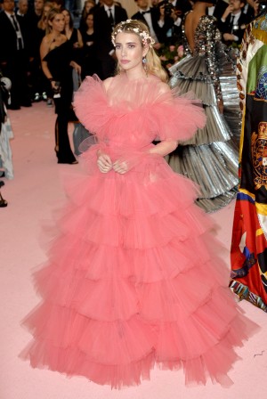 エマ・ロバーツ