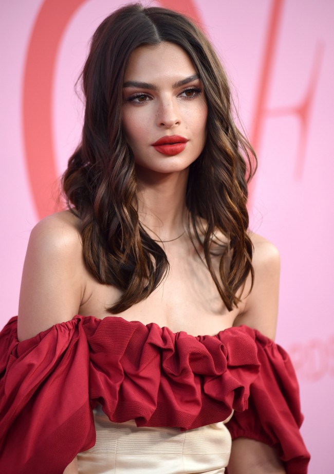 エミリー・ラタコウスキー、Emily Ratajkowski、2019