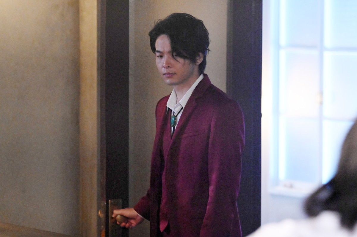 今夜最終回『美食探偵 明智五郎』 小池栄子、最後の晩餐　中村倫也を待つ衝撃の結末