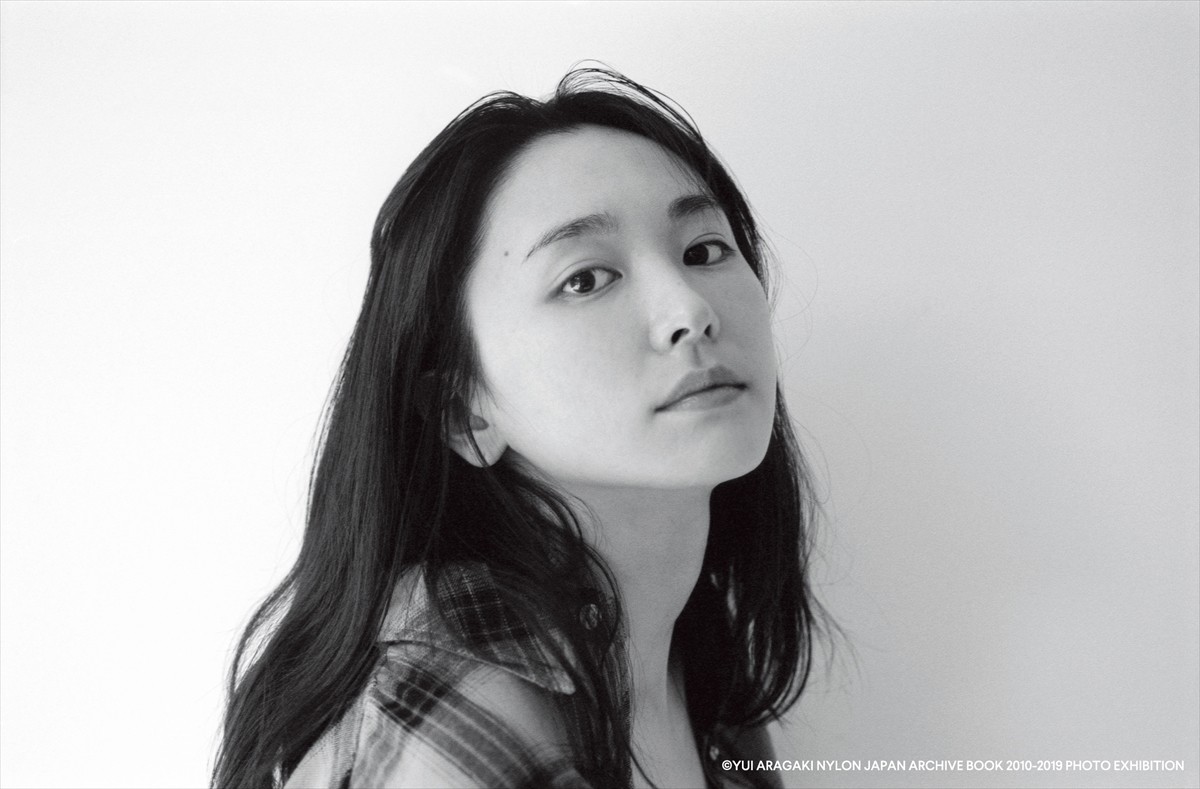 「YUI ARAGAKI NYLON JAPAN ARCHIVE BOOK 2010‐2019 PHOTO EXHIBITION」より