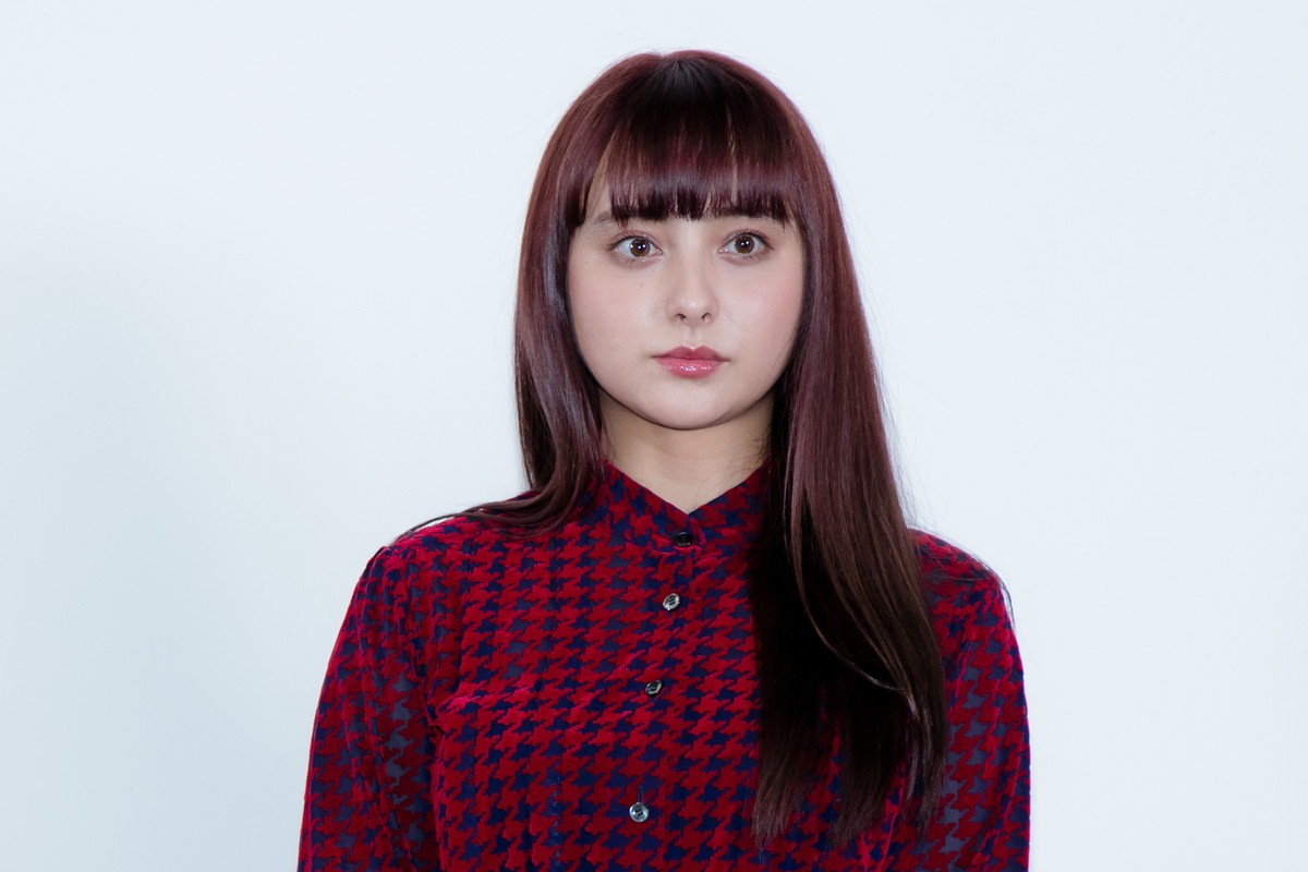 長渕剛の娘・文音、コメディー初挑戦「奥が深くて難しかった」