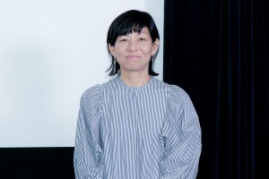 映画『いけいけ！バカオンナ～我が道を行け～』完成披露記者会見に登場した永田琴監督