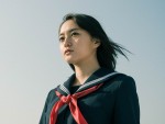 映画『13月の女の子』に出演する萩原みのり