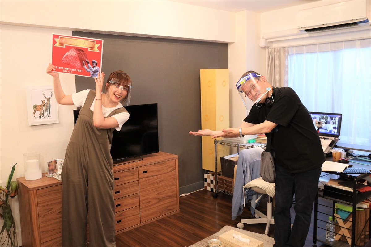 本田翼、28歳のバースデーに『リモートで殺される』中田秀夫監督から肉のプレゼント！