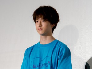 映画『私がモテてどうすんだ』公開記念舞台あいさつに登場した伊藤あさひ