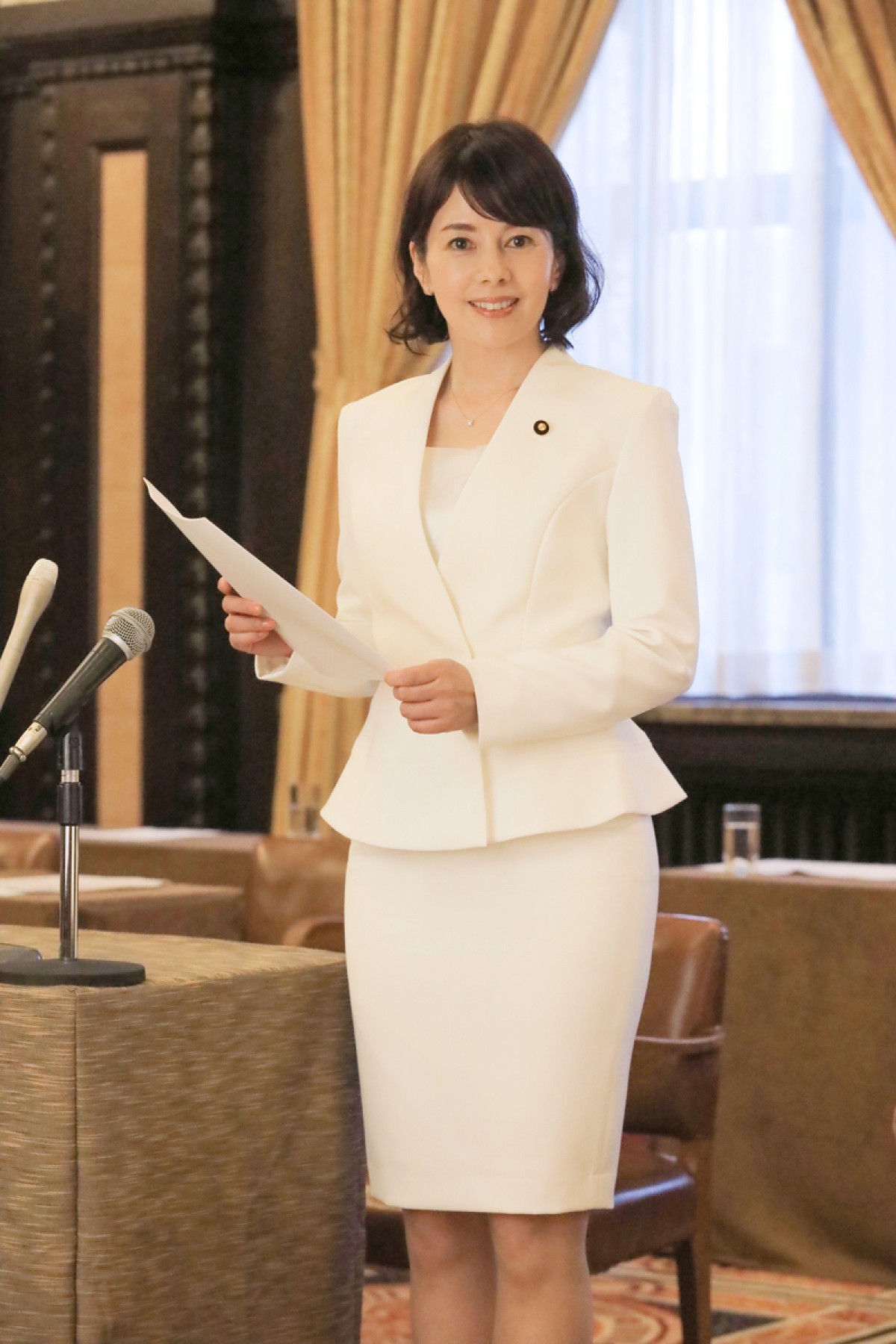 沢口靖子、テレビ朝日で11年ぶり新作ドラマ『お花のセンセイ』主演　初の代議士役に挑戦
