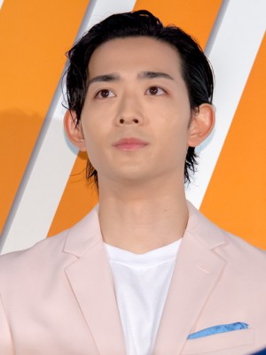 映画『弱虫ペダル』キックオフイベントに登場した竜星涼