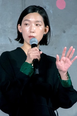 映画『事故物件 恐い間取り』完成記念イベントに登場した江口のりこ