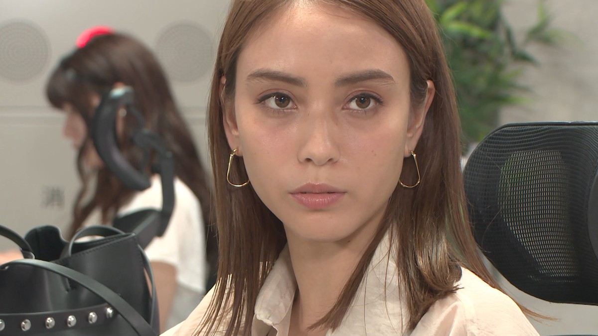 長澤まさみ、“滝沢カレン節”を絶賛 『スカッとジャパン』にゲスト出演