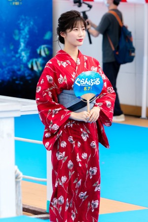 映画『ぐらんぶる』プレミアム夏祭りイベントに登場した小倉優香