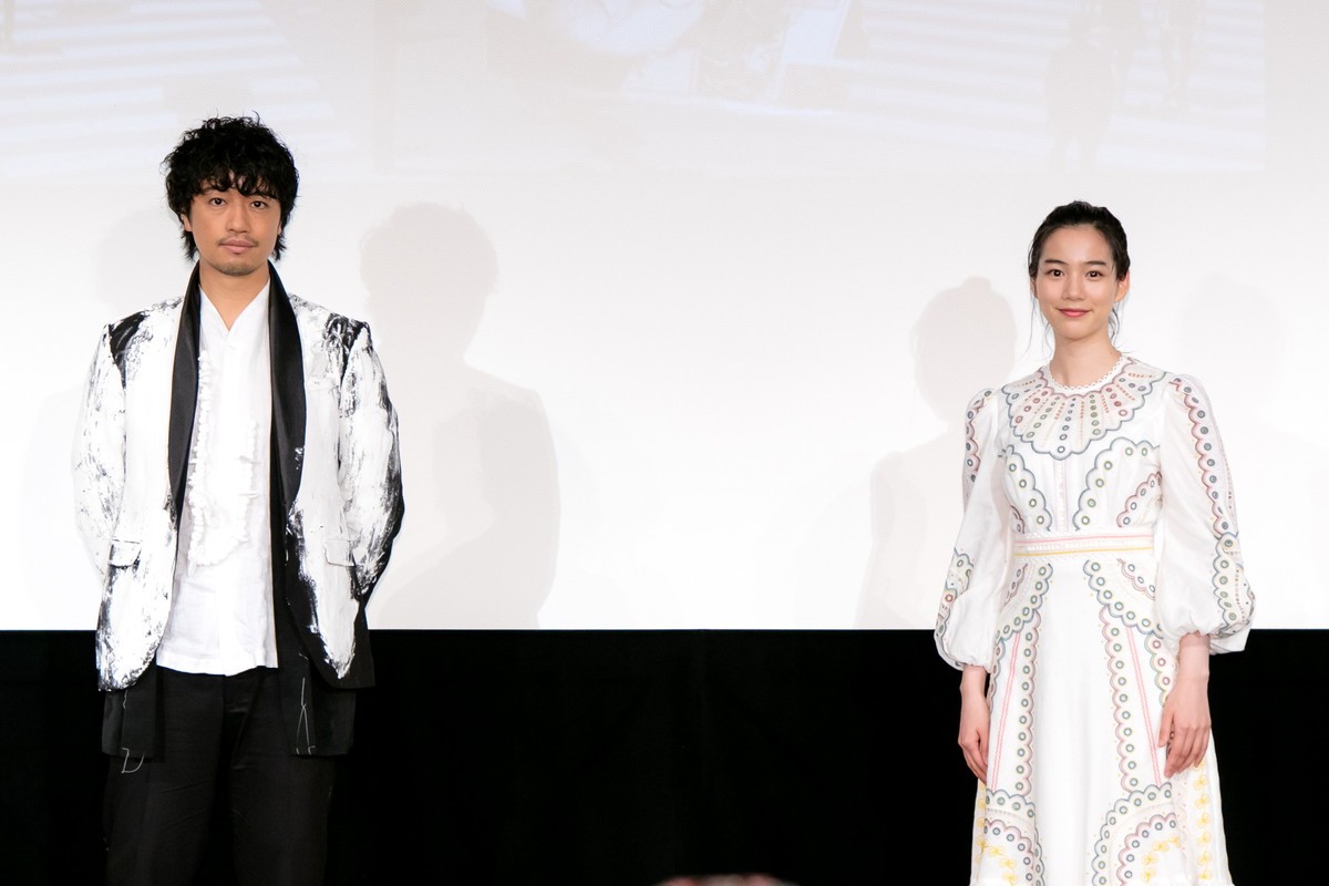 斎藤工、自粛期間中は「壁の傷と話したりしてた」 のん「すごい！」と驚嘆
