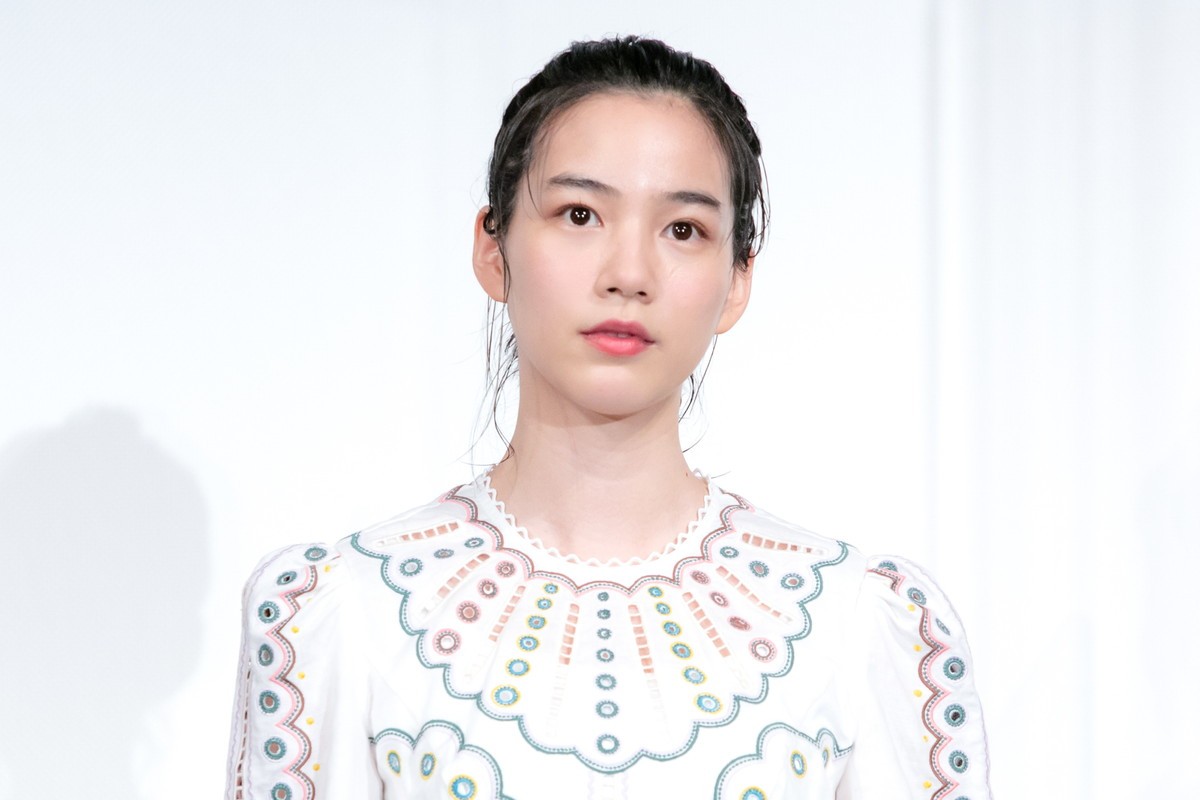 斎藤工、自粛期間中は「壁の傷と話したりしてた」 のん「すごい！」と驚嘆